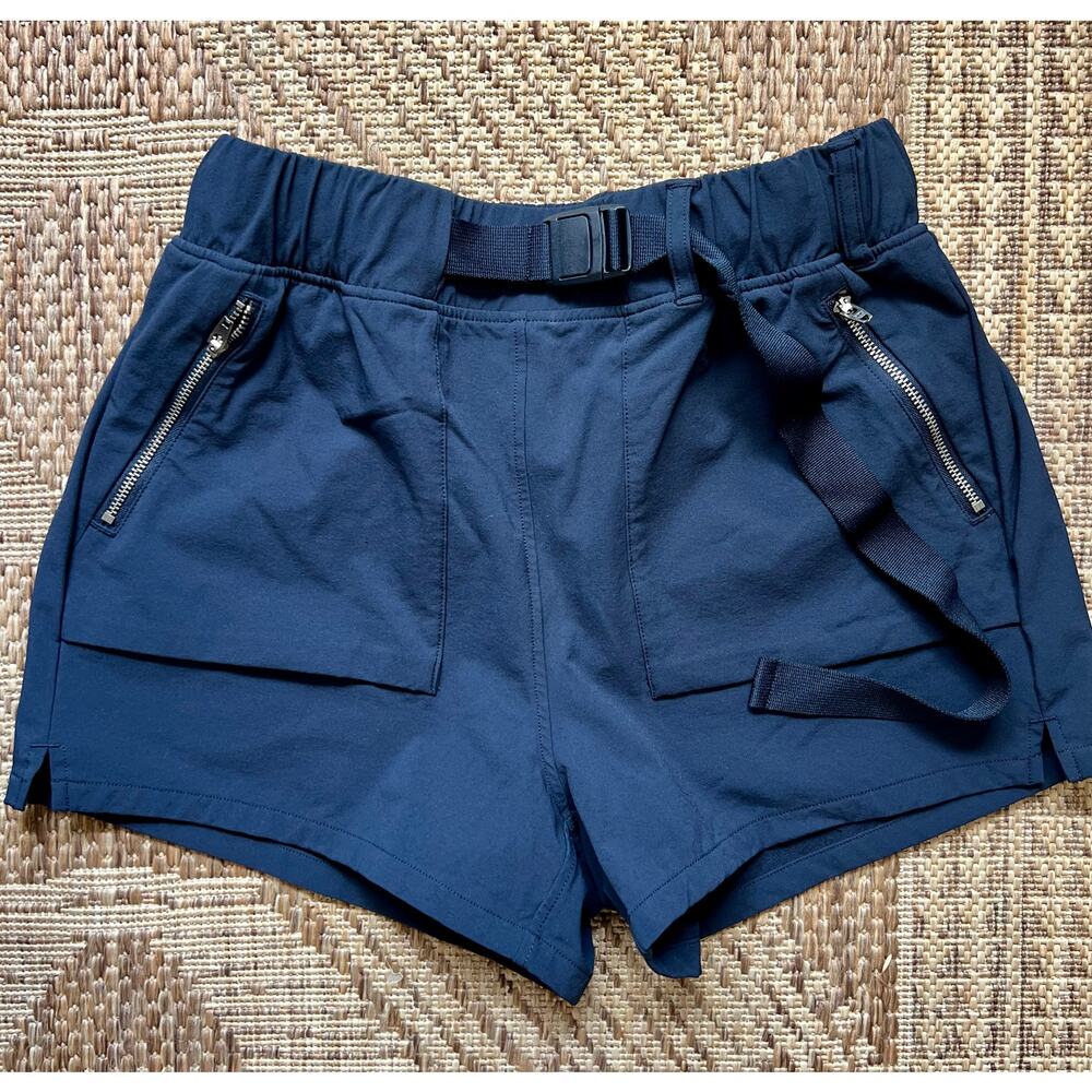 CRZ Yoga Waterproof Mid Rise Stretch Hiking Shorts Navy Blue